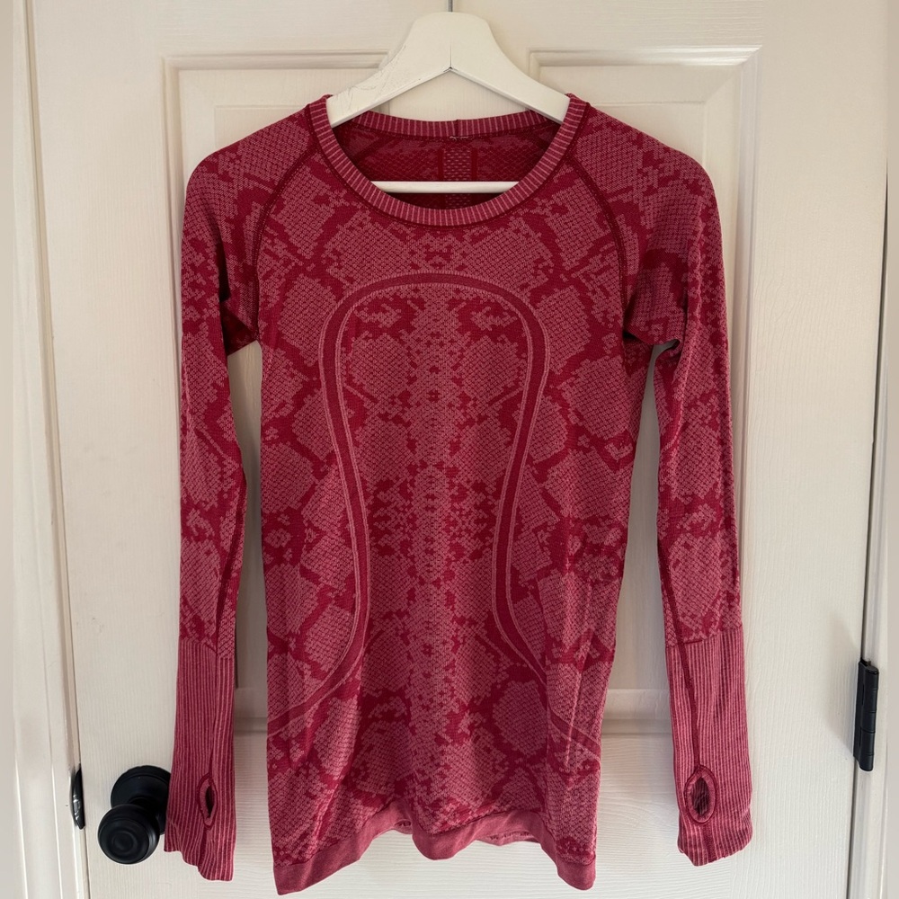 Lululemon Long Sleeve Swiftly